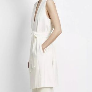 Bebe White Sleeveless Open-Front Vest